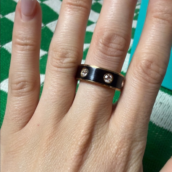 Black and Gold Ring with Crystal Accents Kurt Geiger - Picture 3 of 5